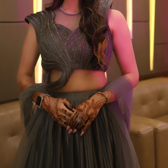 Lehenga for sale - Picture 2 of 3